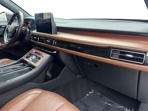 Used 2022 Lincoln Aviator Reserve w/ Equipment Group 201A image 54