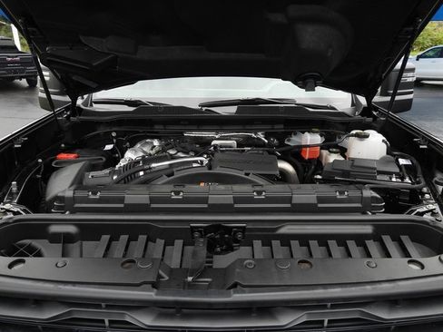 Used 2025 Chevrolet Silverado 2500 LT image 31