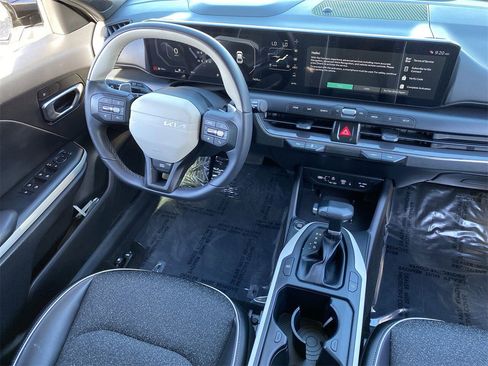 Certified 2025 Kia K4 GT-Line w/ GT-Line Sunroof Package image 13