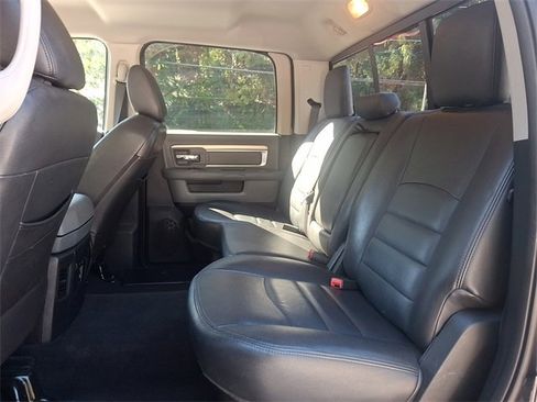 Used 2017 RAM 2500 SLT w/ Luxury Group image 12