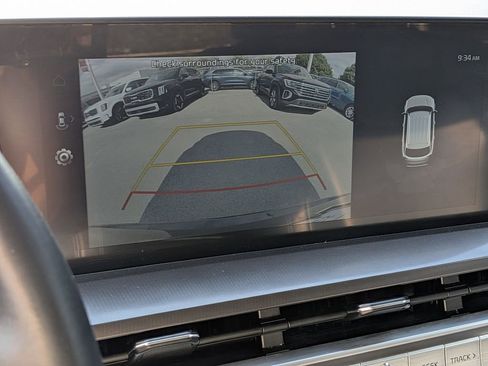 Used 2025 Kia Telluride S FWD image 19