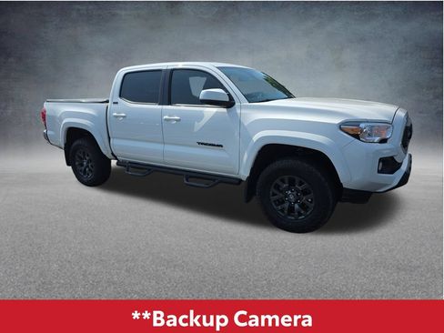 Used 2021 Toyota Tacoma SR5 RWD image 3