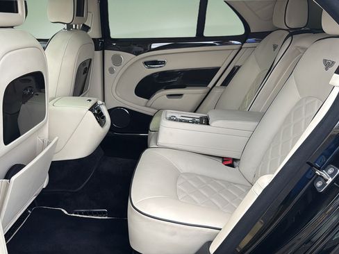 Used 2013 Bentley Mulsanne RWD image 24