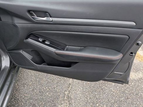 Used 2025 Nissan Altima 2.5 SR image 30