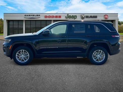 New 2026 Jeep Grand Cherokee Laredo AWD/4WD image 8