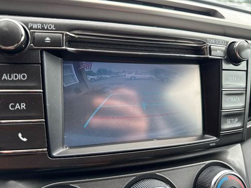 Used 2015 Toyota RAV4 LE AWD/4WD image 19