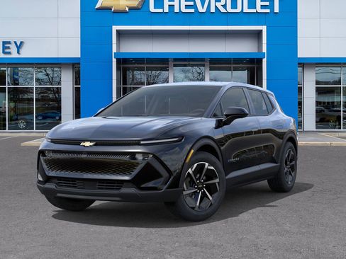 New 2026 Chevrolet Equinox EV LT image 30