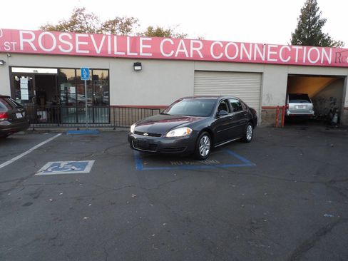 Used 2011 Chevrolet Impala LS image 1