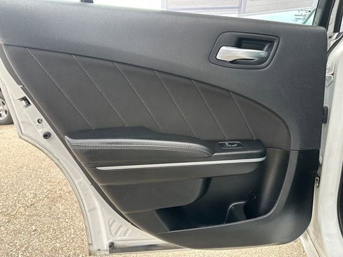 Used 2022 Dodge Charger SXT image 28