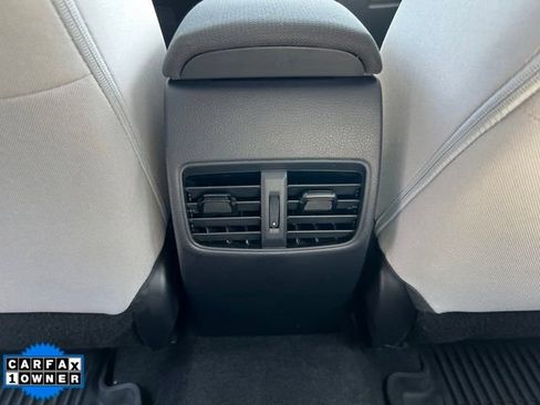 Used 2022 Toyota Corolla Cross L AWD/4WD image 13