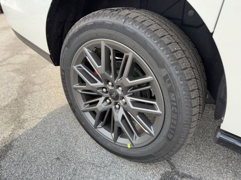 New 2025 Ford Expedition Max Platinum w/ Stealth Performance Package image 7