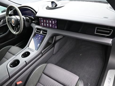 Certified 2025 Porsche Taycan 4S AWD/4WD image 30