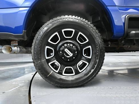 Used 2026 Ford F250 Platinum w/ FX4 Off-Road Package AWD/4WD image 15
