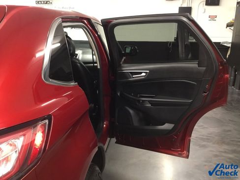 Used 2016 Ford Edge SEL w/ Equipment Group 201A image 34