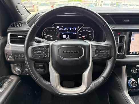 Used 2021 GMC Yukon Denali w/ Denali Premium Package AWD/4WD image 10