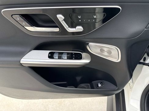 Used 2025 Mercedes-Benz GLC 300 image 18