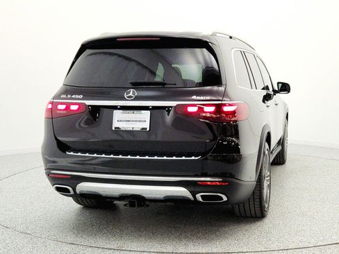 Used 2025 Mercedes-Benz GLS 450 4MATIC image 6