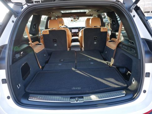 Used 2025 Jeep Grand Cherokee L Summit image 18