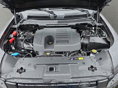 New 2026 Land Rover Defender 130 S image 32