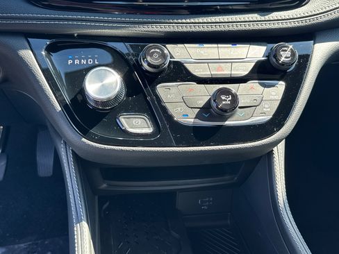 New 2026 Chrysler Pacifica Limited w/ S Appearance Package image 14