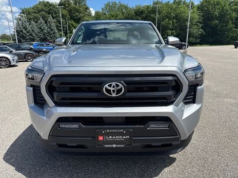 Used 2026 Toyota Tacoma 4x4 Double Cab image 3