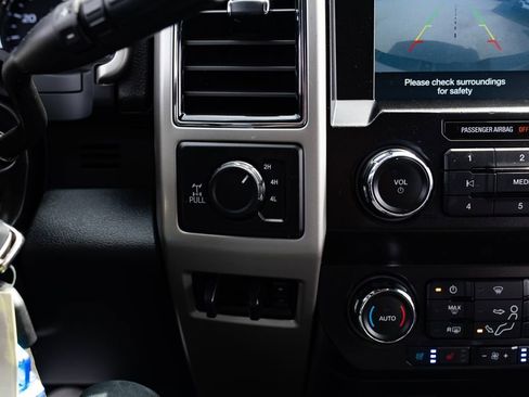 Used 2019 Ford F250 Lariat w/ Chrome Package AWD/4WD image 17