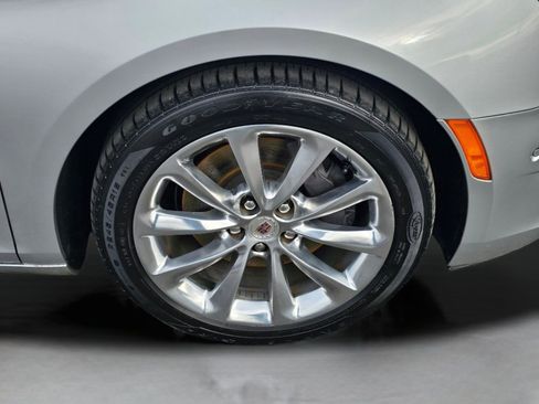 Used 2014 Cadillac XTS Luxury image 27