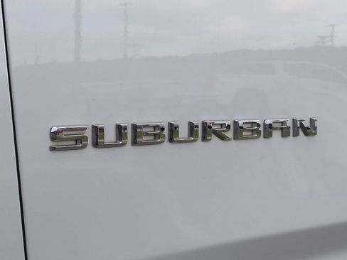 Used 2023 Chevrolet Suburban High Country AWD/4WD image 31