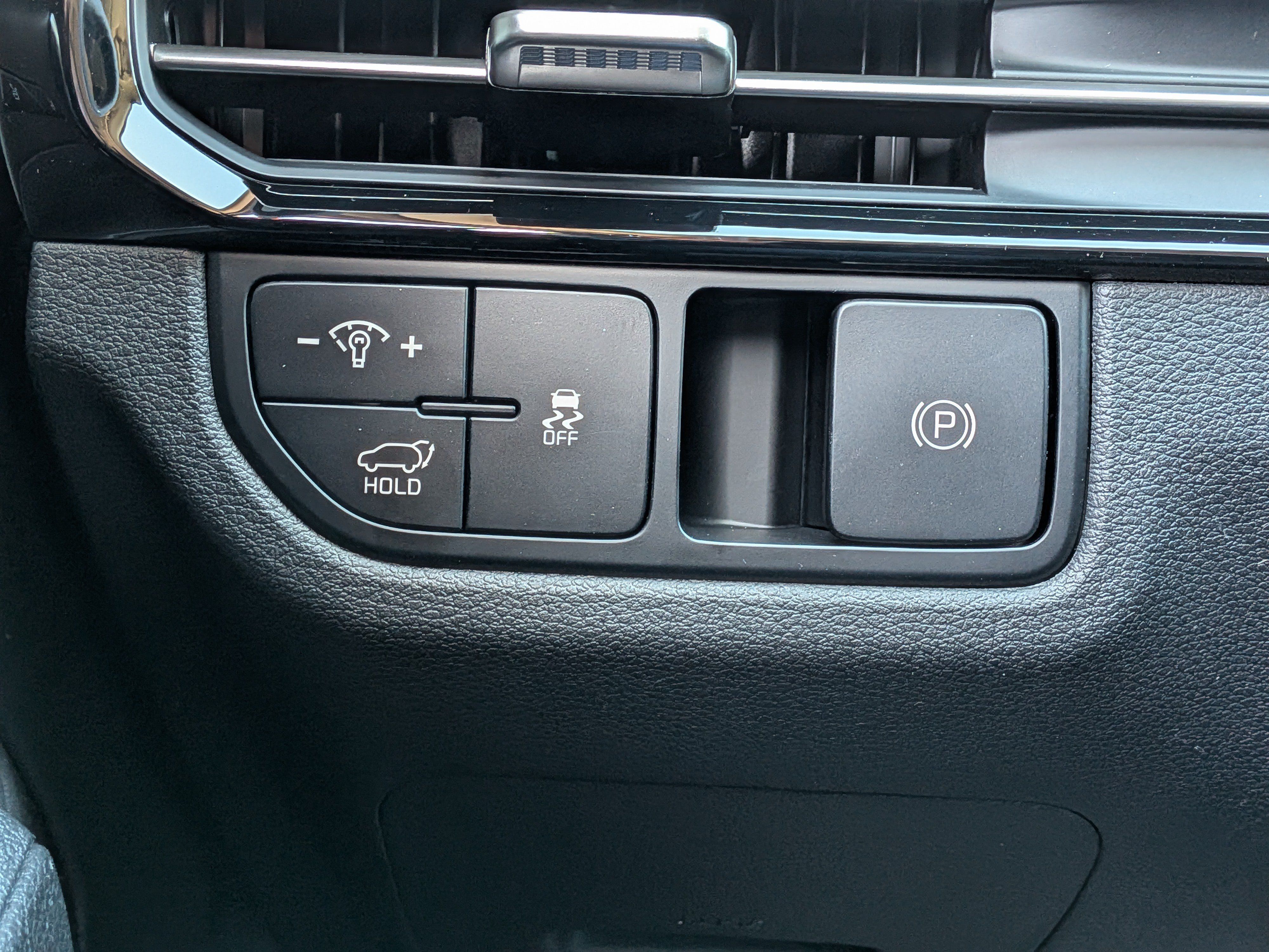New 2026 Kia Sportage SX FWD image 25