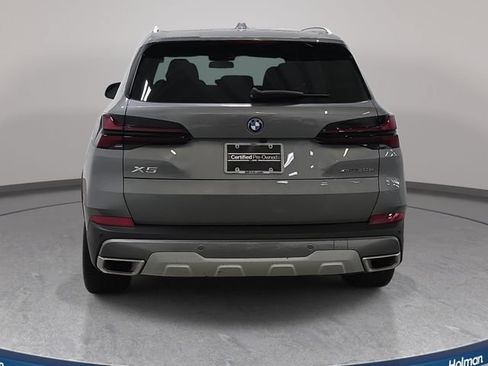 Used 2025 BMW X5 xDrive50e w/ Parking Assistance Package AWD/4WD image 6