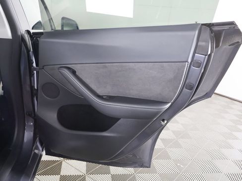 Used 2023 Tesla Model Y Long Range AWD/4WD image 26