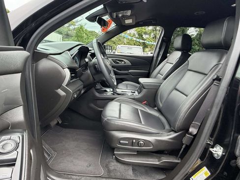 Used 2023 Chevrolet Traverse LT AWD/4WD image 15