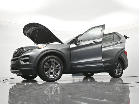 Certified 2023 Ford Explorer XLT w/ Equipment Group 202A RWD image 50