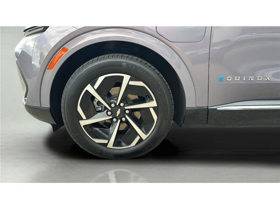 Used 2024 Chevrolet Equinox EV LT FWD image 41