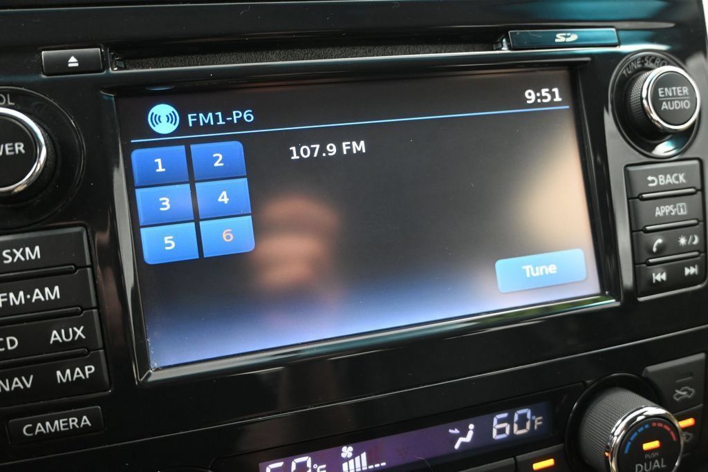 Used 2015 Nissan Altima 2.5 SV w/ Convenience Package FWD image 18