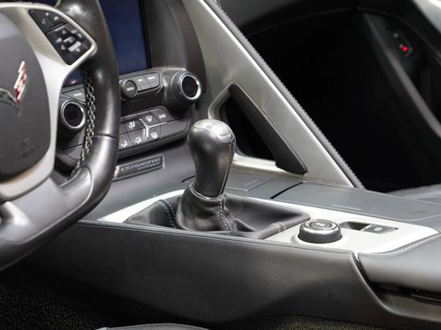 Used 2018 Chevrolet Corvette Stingray Coupe RWD image 49