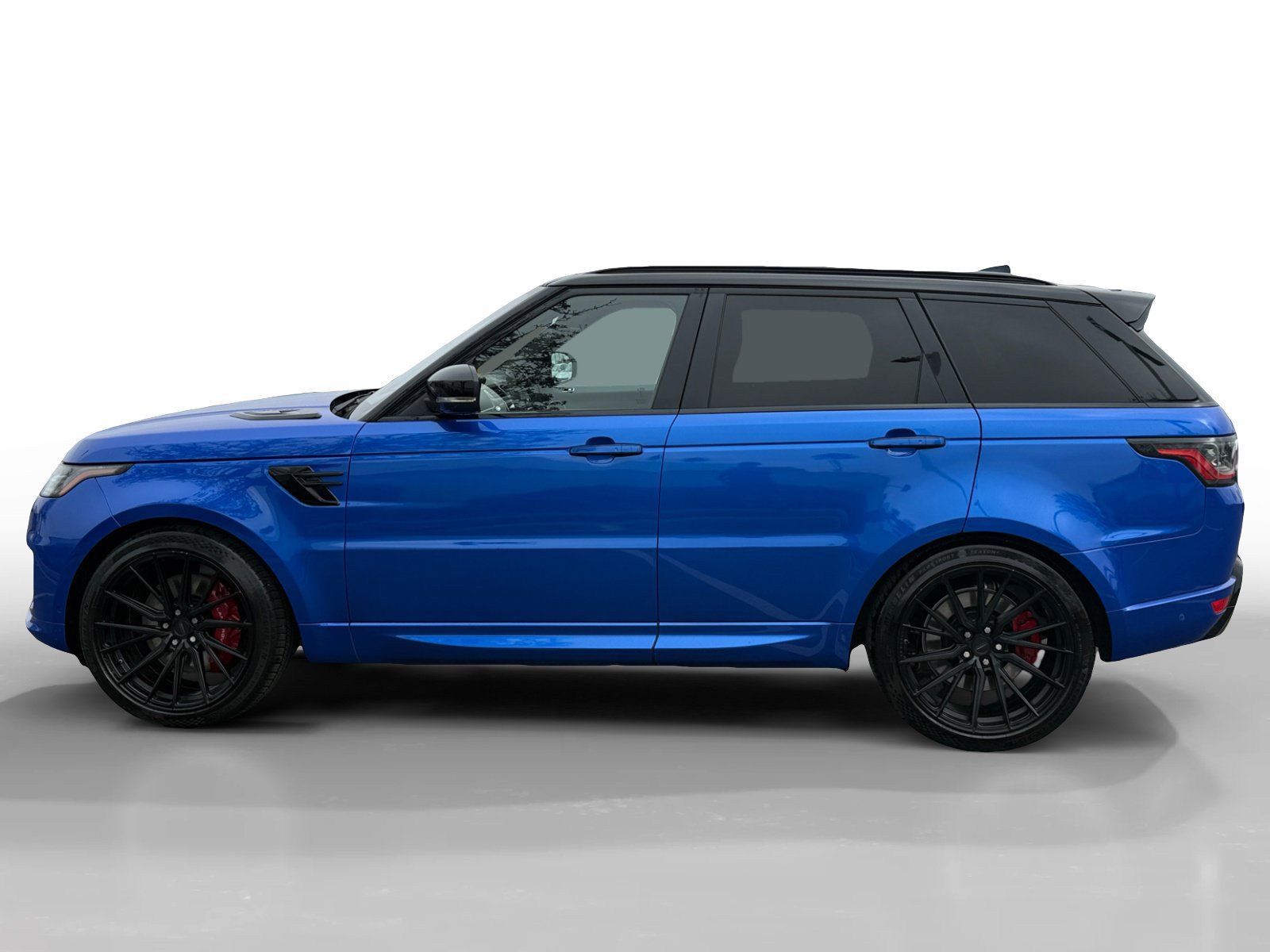 Used 2020 Land Rover Range Rover Sport HST AWD/4WD image 2