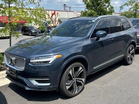 Used 2024 Volvo XC90 B6 Ultimate w/ Lounge Package AWD/4WD image 2