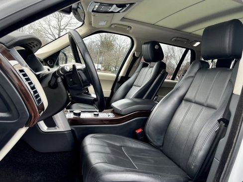 Used 2016 Land Rover Range Rover HSE image 14