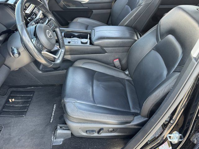 Used 2024 Nissan Pathfinder SL AWD/4WD image 22