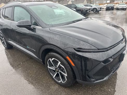 New 2026 Chevrolet Equinox EV LT image 7