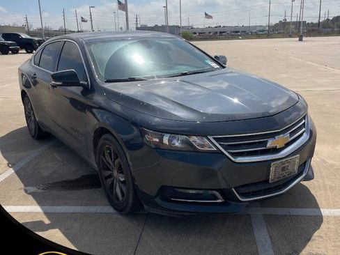 Used 2018 Chevrolet Impala LT FWD image 1