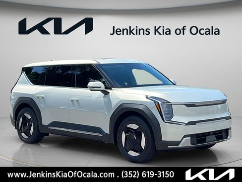 New 2026 Kia EV9 Light RWD image 1