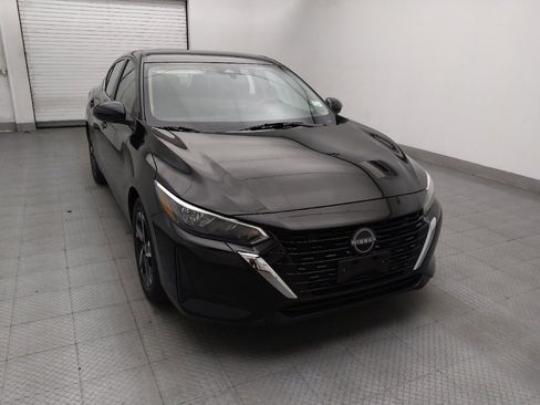 Used 2024 Nissan Sentra SV FWD image 14
