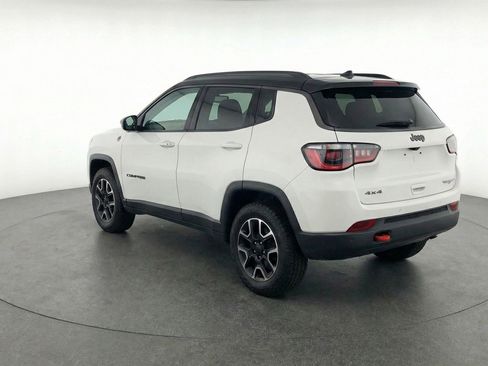 Used 2025 Jeep Compass Trailhawk AWD/4WD image 6