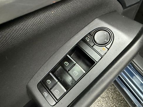 Used 2019 MAZDA MAZDA3 Sedan image 14