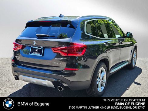 Used 2019 BMW X3 xDrive30i w/ Premium Package AWD/4WD image 3