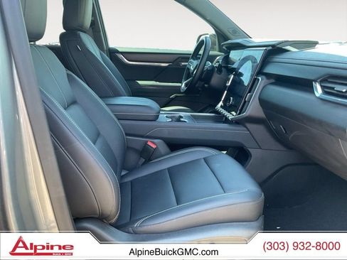 Used 2024 GMC Acadia Elevation AWD/4WD image 15