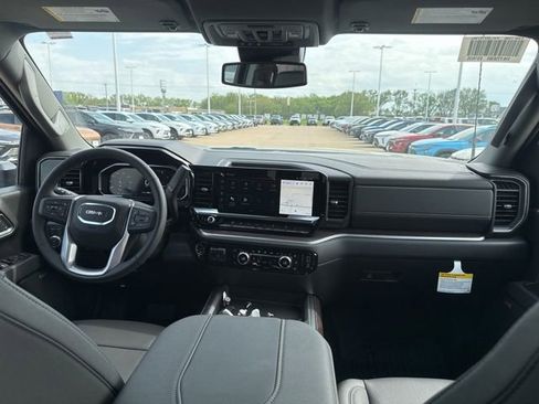 New 2026 GMC Sierra 2500 SLT w/ SLT Premium Package AWD/4WD image 22