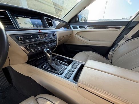 Used 2015 Hyundai Genesis 3.8 w/ Option Group 03 image 14